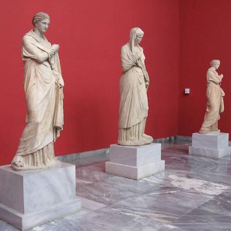 Jupiter Boutique Apartment Next To Athens Museum Екстериор снимка